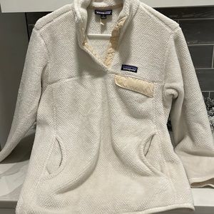 Cream Patagonia Fleece Pullover